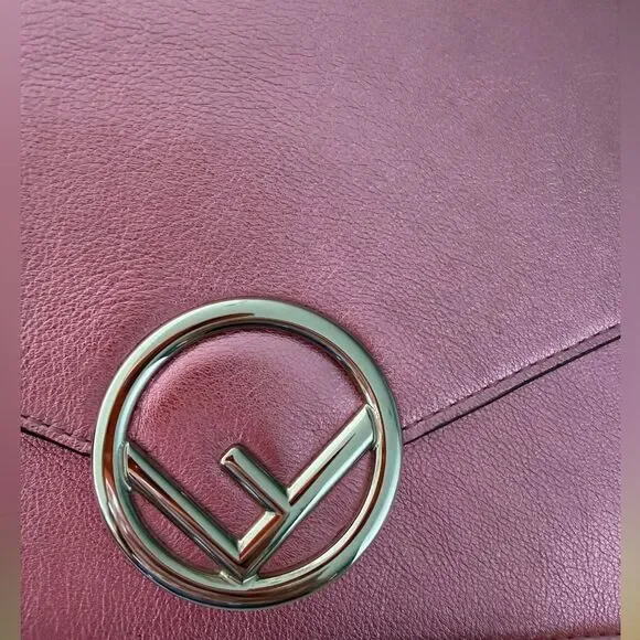 Fendi Vitello Catalon Metallic Pink Leather Bag with Silver Accent - Picture 4 of 17